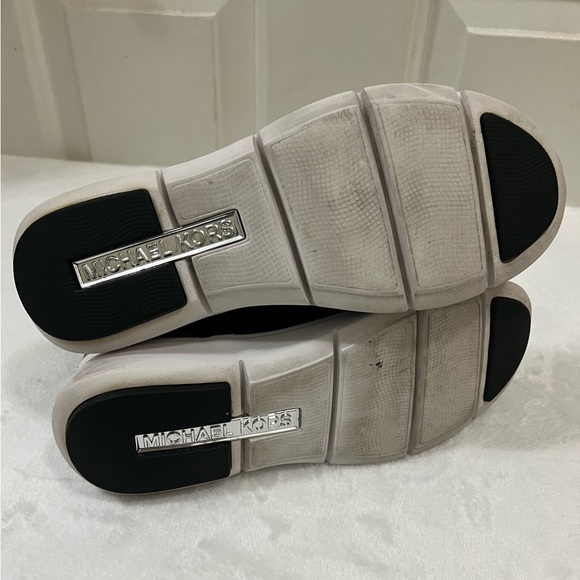 Michael Kors Sterling Bootie, Size 7, Black/Silver - Picture 8 of 15